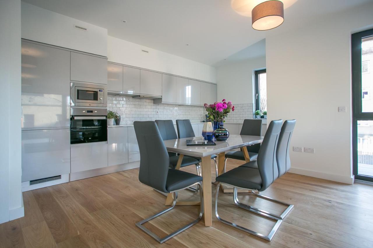 Grand Canal Square Apartments Dublin Ngoại thất bức ảnh