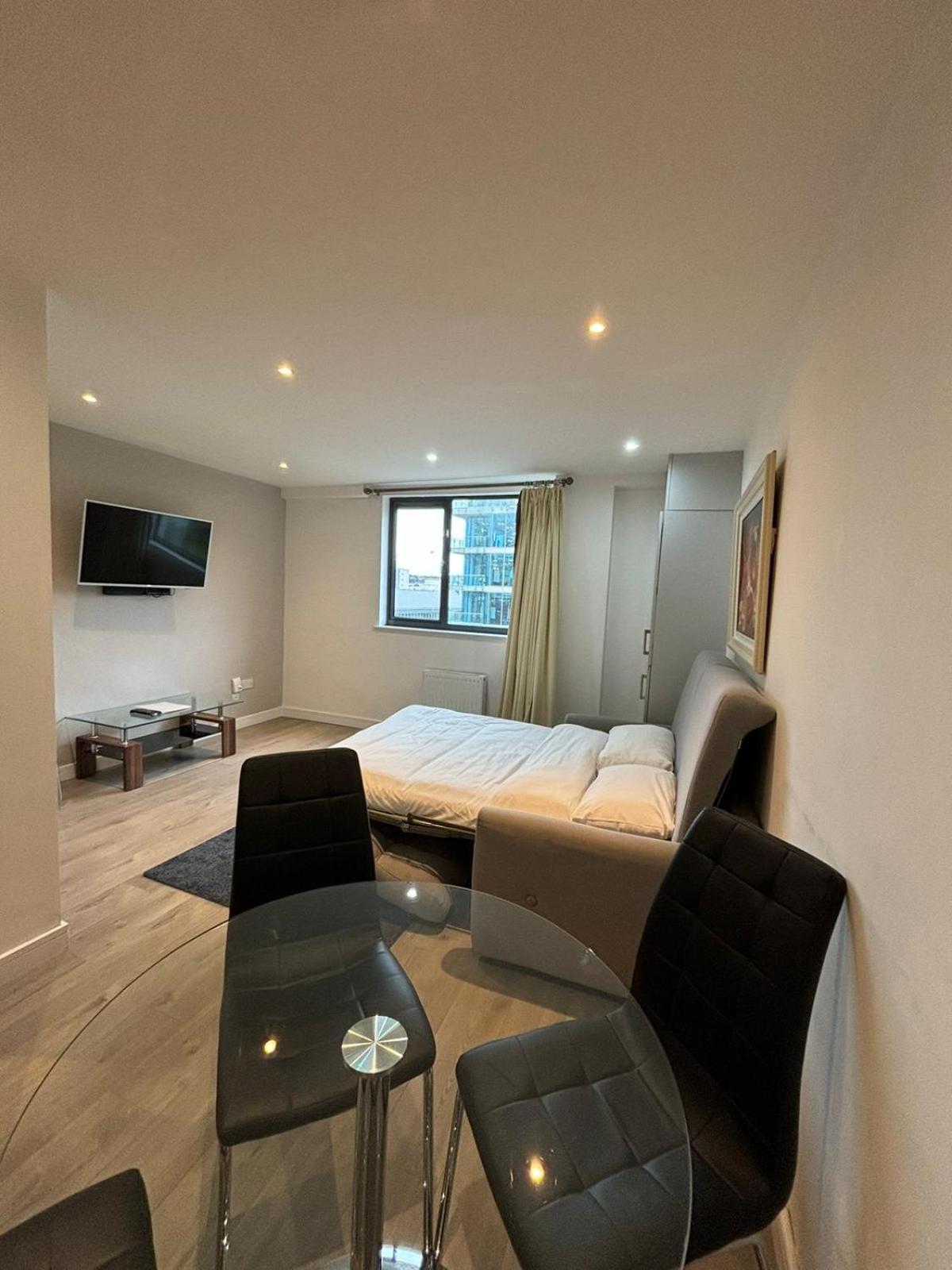 Grand Canal Square Apartments Dublin Ngoại thất bức ảnh