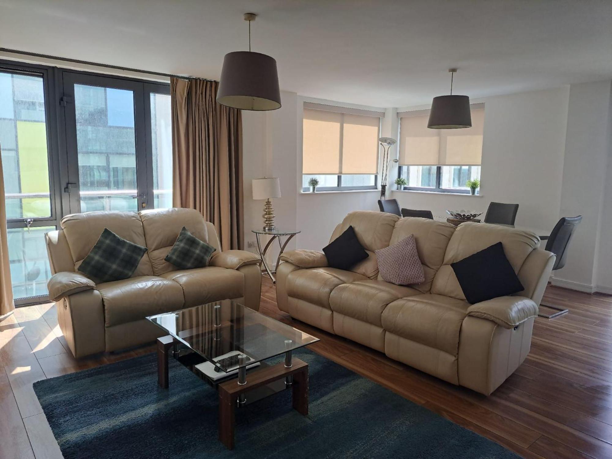 Grand Canal Square Apartments Dublin Ngoại thất bức ảnh